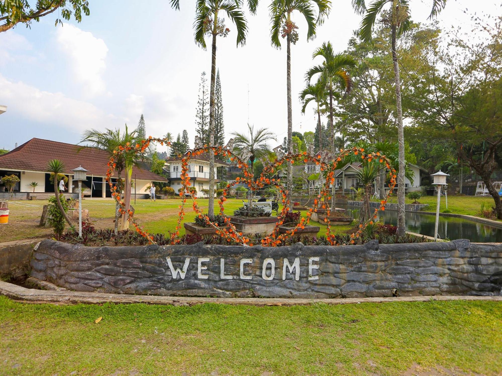 Hotel O Puncak Bogor Near Taman Safari Екстер'єр фото